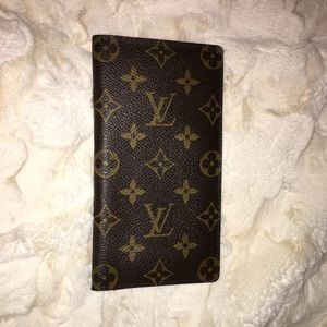 Louis Vuitton bifold long wallet